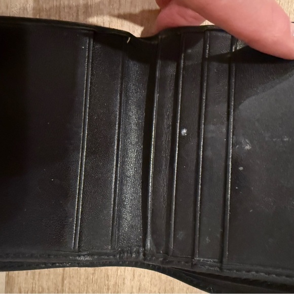 Coach Leather Signature Bi Fold Wallet - Picture 7 of 10